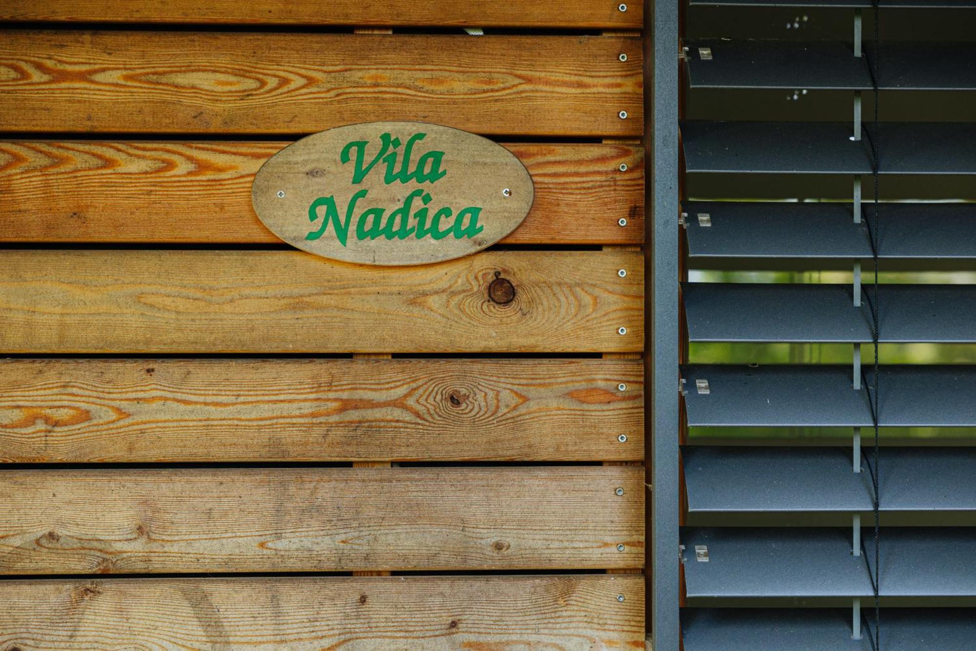 Gozdne Vile Va Vrti Kostel Exterior foto